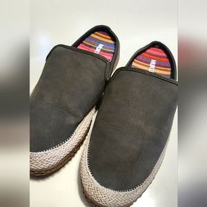 Muk Luks Women Jute Wrapped Street Mules